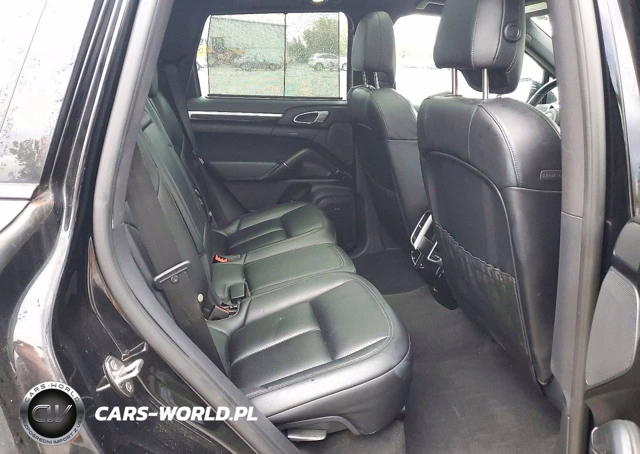 2017 Porsche Cayenne VIN:WP1AA2A27HKA81932 - 11
