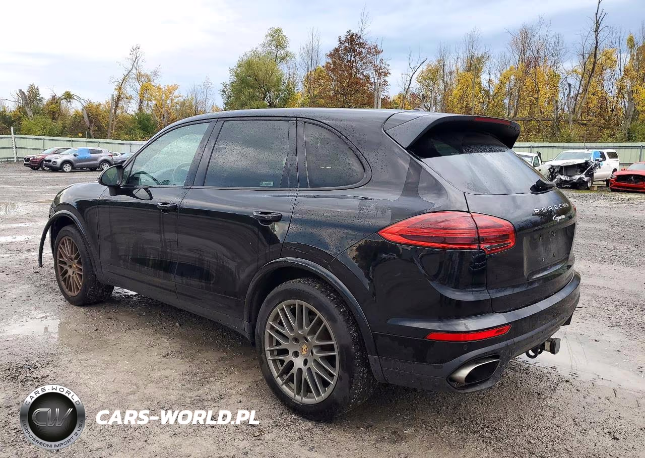 2017 Porsche Cayenne VIN:WP1AA2A27HKA81932 - 2