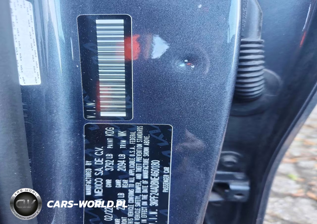 2022 Kia Forte Lxs VIN:3KPF24AD8NE460180 - 12