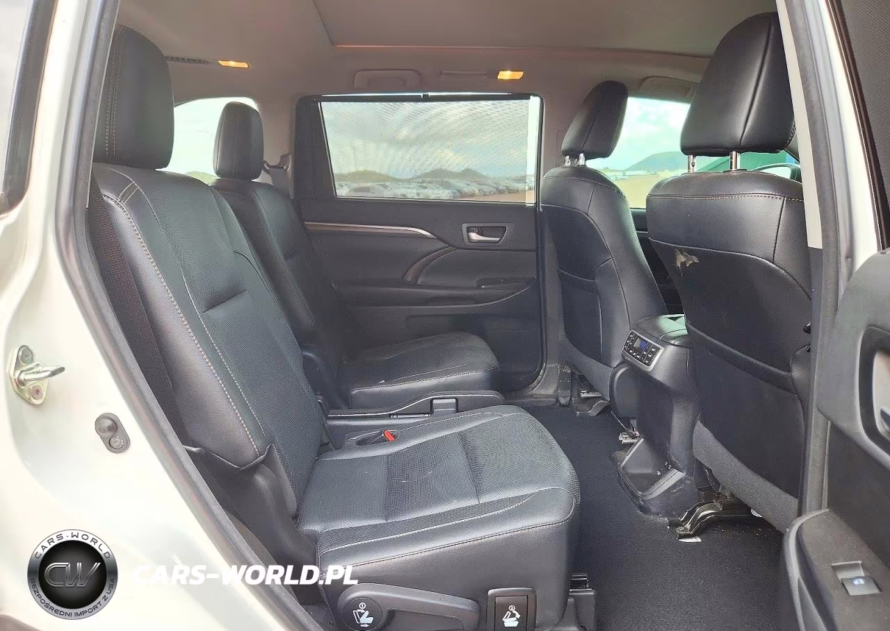 2018 Toyota Highlander Hybrid Limited Platinum VIN:5TDDGRFHXJS043936 - 11