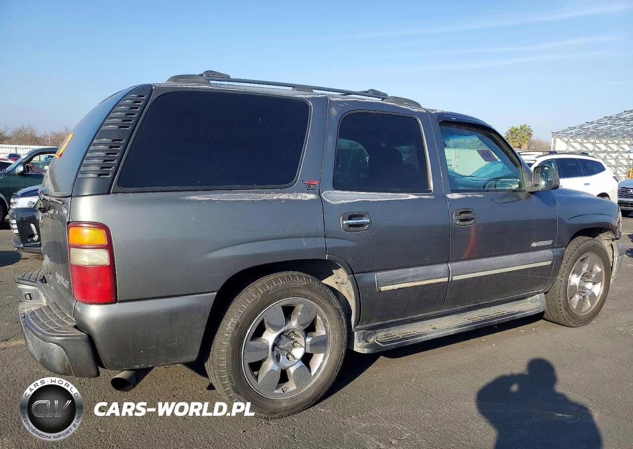 2002 Chevrolet Tahoe C1500 VIN:1GNEC13V02J159616 - 3
