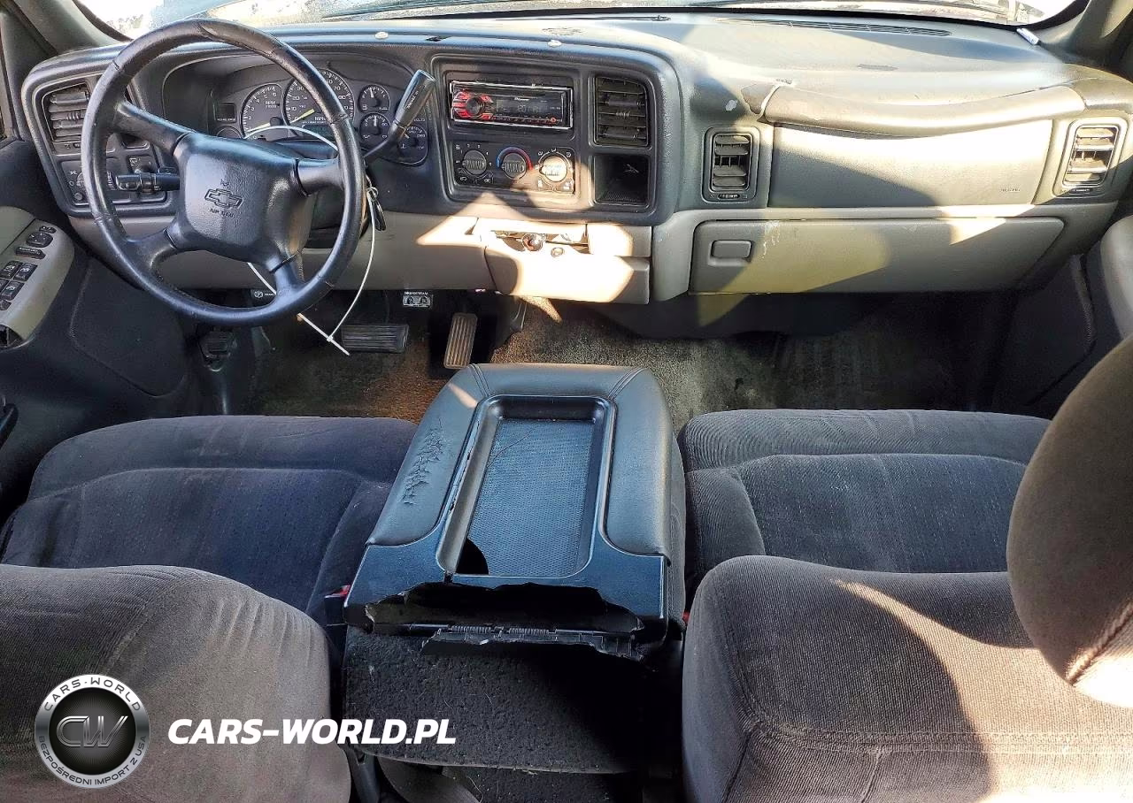 2002 Chevrolet Tahoe C1500 VIN:1GNEC13V02J159616 - 8