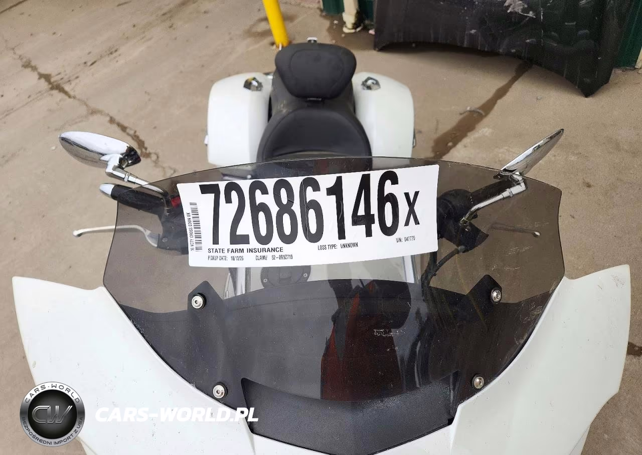 2016 Victory Motorcycles Cross Country Tour VIN:5VPTW36N4G3047770 - 5