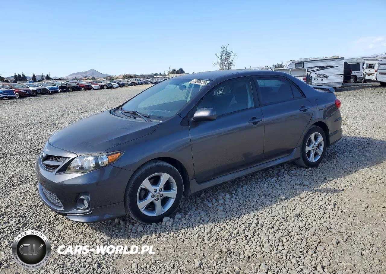2011 Toyota Corolla S – zdjęcie 1 z 12