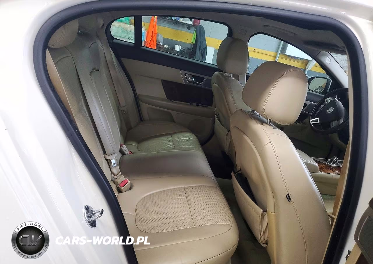 2009 Jaguar Xf Premium Luxury VIN:SAJWA06BX9HR09184 - 10
