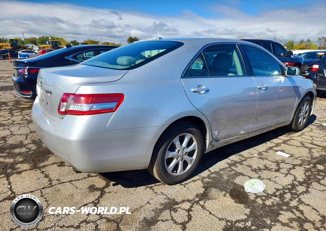 2011 Toyota Camry Le VIN:4T1BF3EK5BU668998 - 3