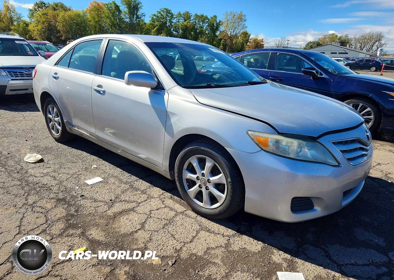 2011 Toyota Camry Le VIN:4T1BF3EK5BU668998 - 4