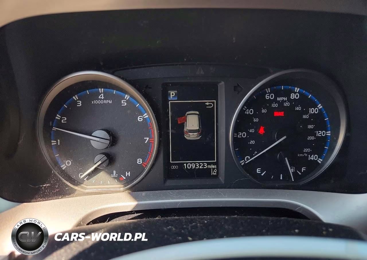 2017 Toyota Rav4 Le VIN:JTMZFREV1HJ123598 - 9