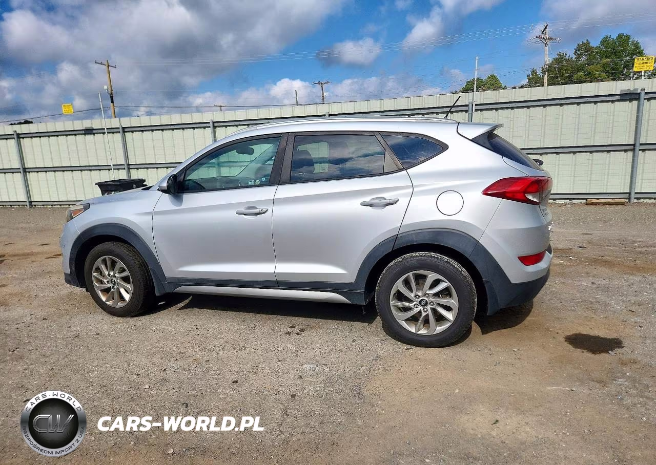 2017 Hyundai Tucson Se VIN:KM8J33A4XHU326595 - 2