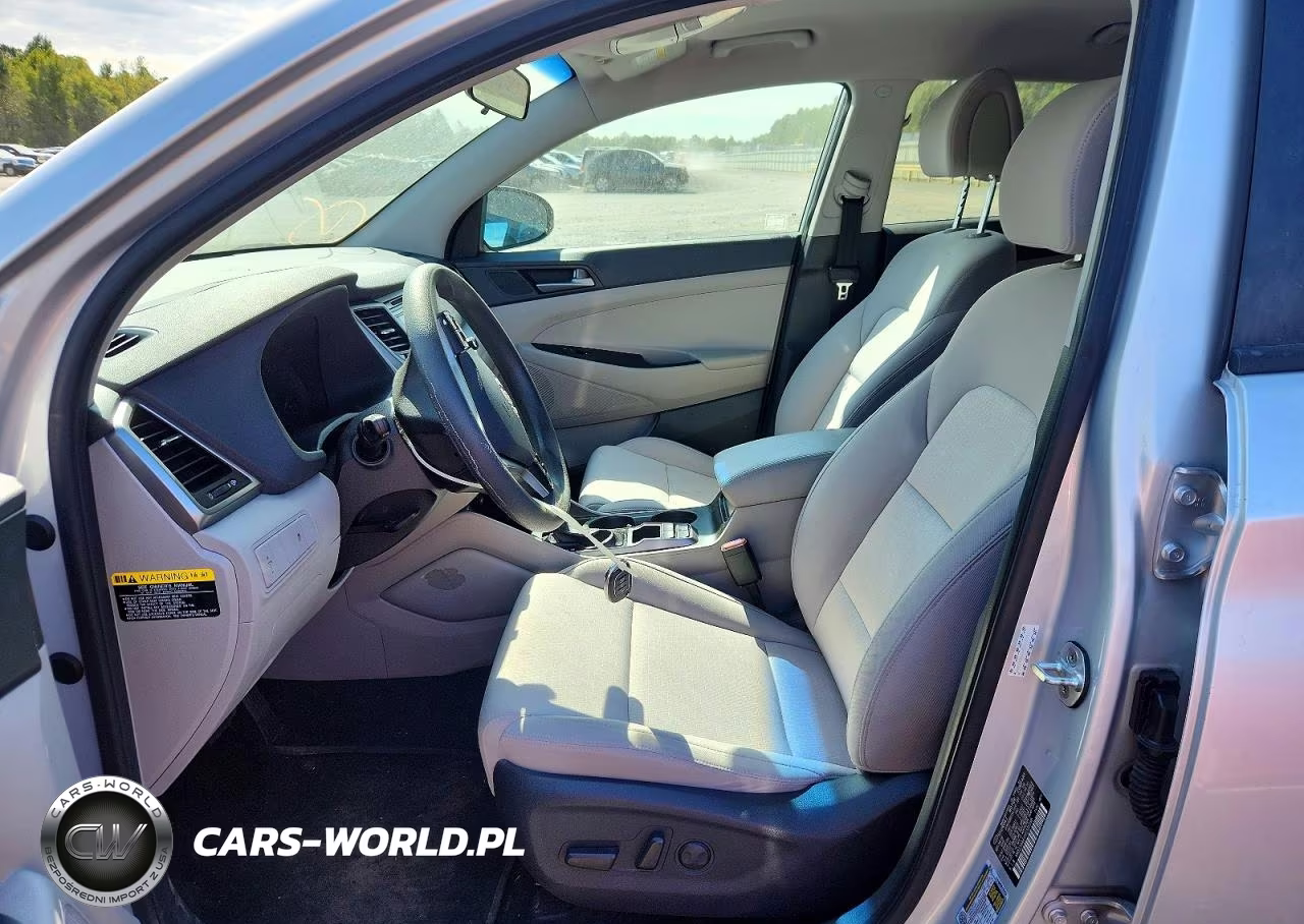 2017 Hyundai Tucson Se VIN:KM8J33A4XHU326595 - 7