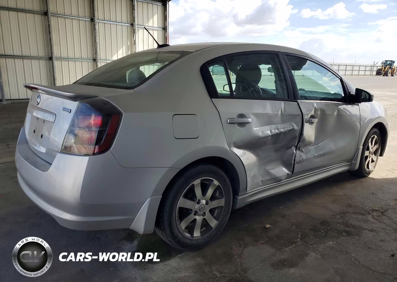 2012 Nissan Sentra 2.0 VIN:3N1AB6AP9CL743084 - 3