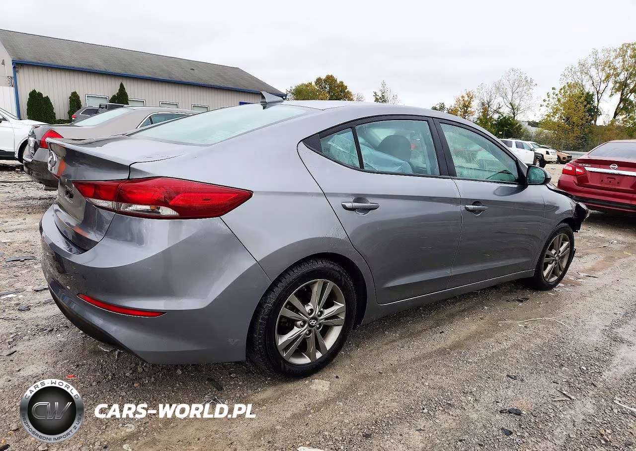 2018 Hyundai Elantra Sel VIN:5NPD84LF1JH298306 - 3