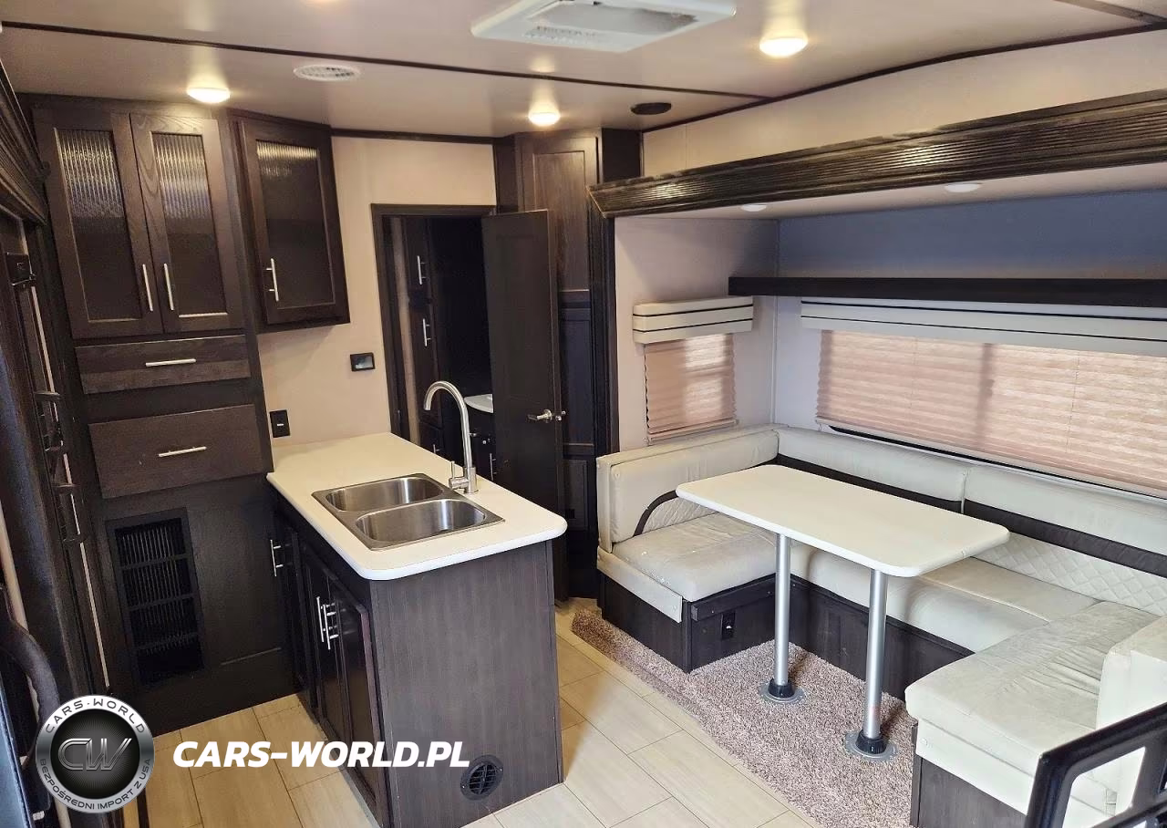 2018 Forest River Xlr Hyper Lite Camper VIN:4X4TXLF22JF165026 - 8