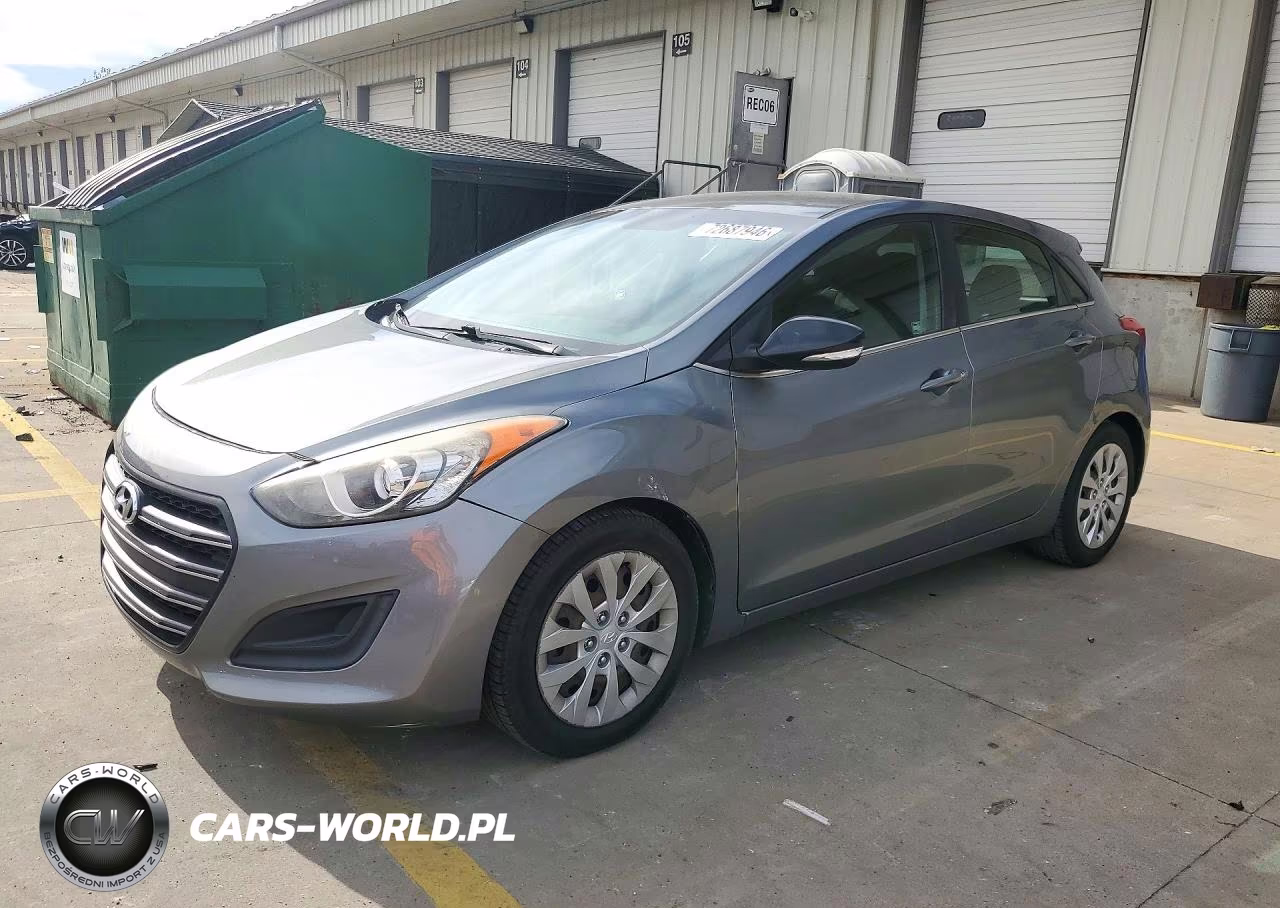 2017 Hyundai Elantra Gt Base – zdjęcie 1 z 12