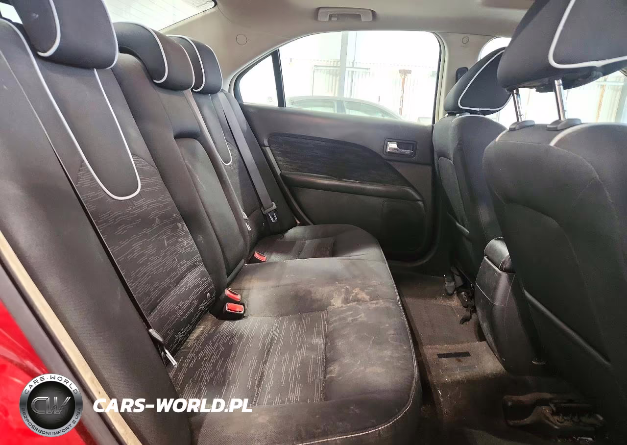 2010 Ford Fusion Se VIN:3FAHP0HA1AR227720 - 10