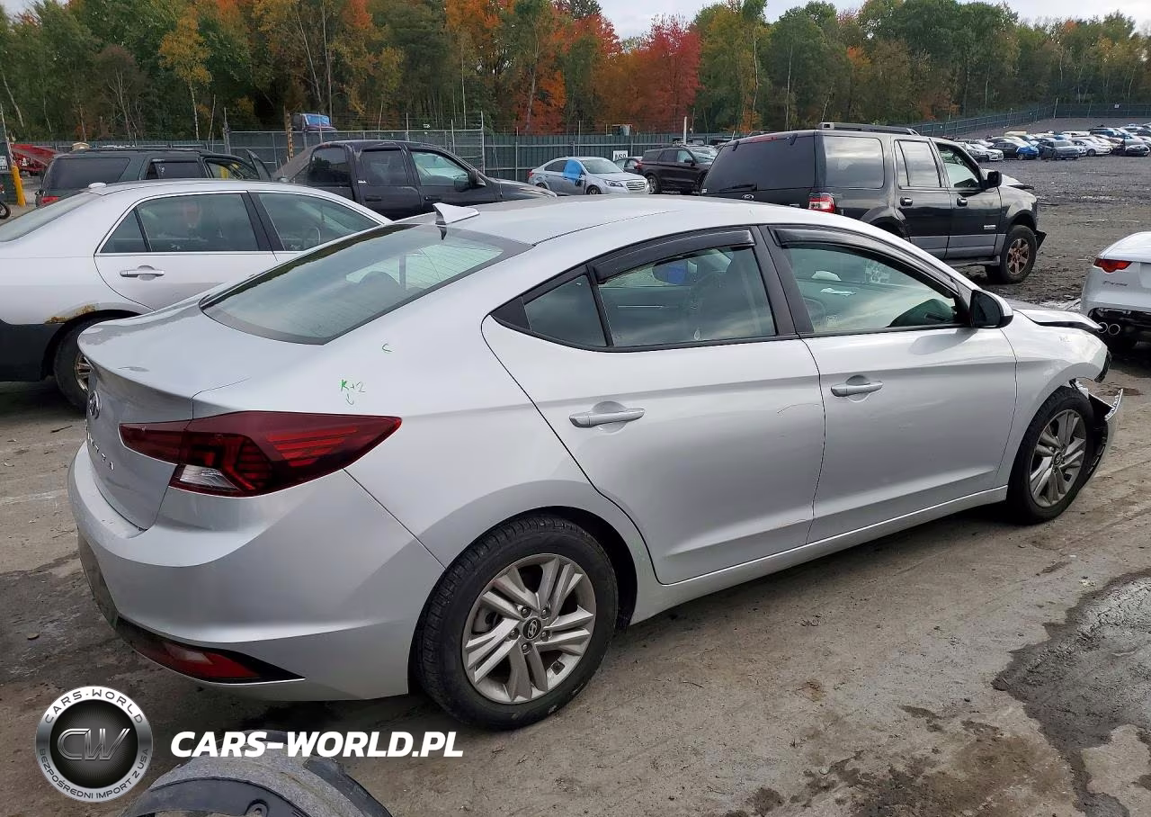 2019 Hyundai Elantra Sel VIN:5NPD84LF8KH463687 - 3