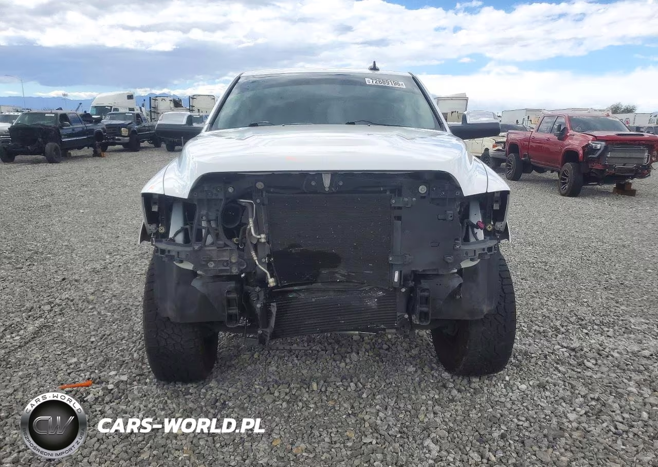 2015 Ram 3500 Laramie VIN:3C63R3EL1FG703576 - 5