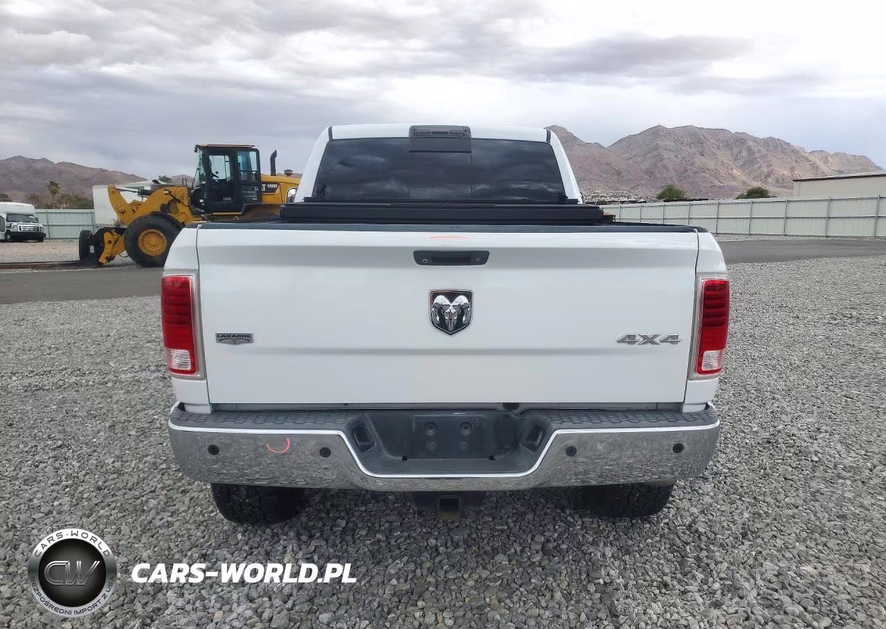 2015 Ram 3500 Laramie VIN:3C63R3EL1FG703576 - 6