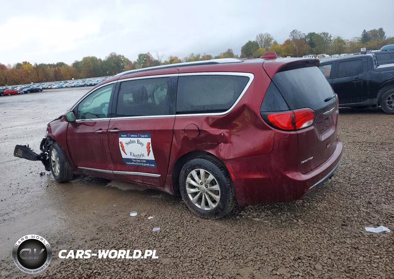 2019 Chrysler Pacifica Touring L VIN:2C4RC1BG6KR549189 - 2