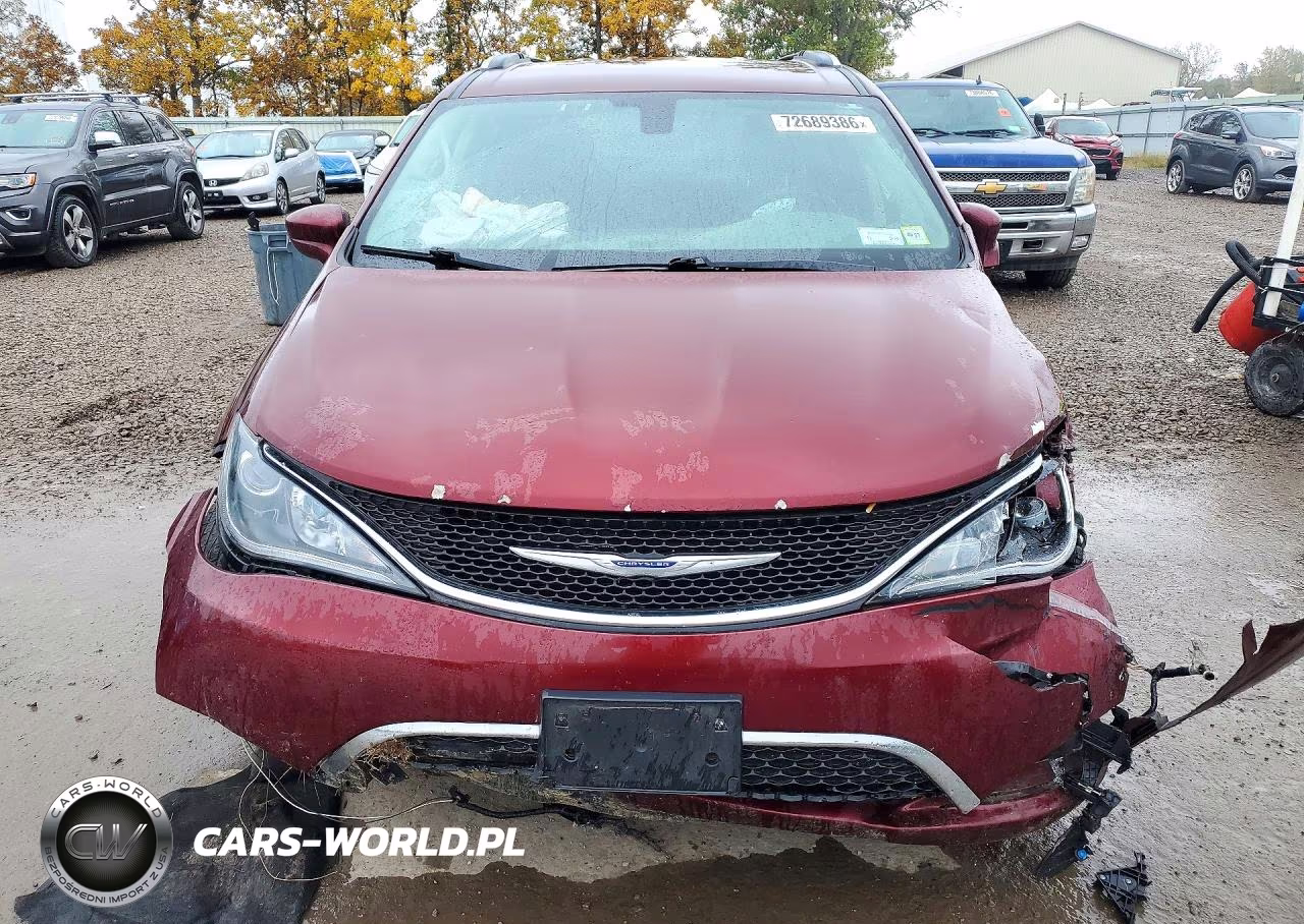 2019 Chrysler Pacifica Touring L VIN:2C4RC1BG6KR549189 - 5