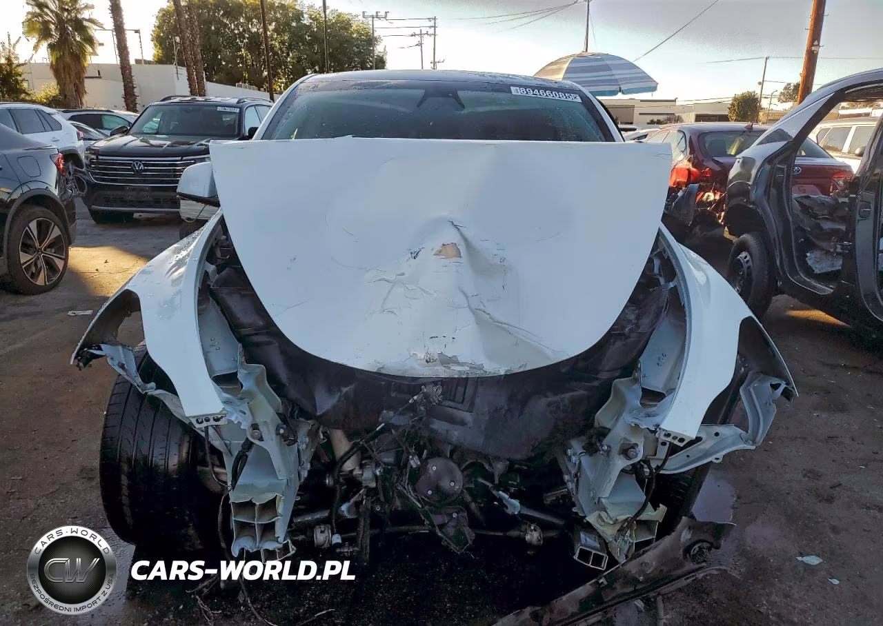 2020 Tesla Model Y VIN:5YJYGDEE5LF012872 - 13
