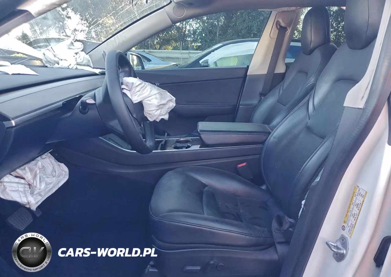 2020 Tesla Model Y VIN:5YJYGDEE5LF012872 - 21