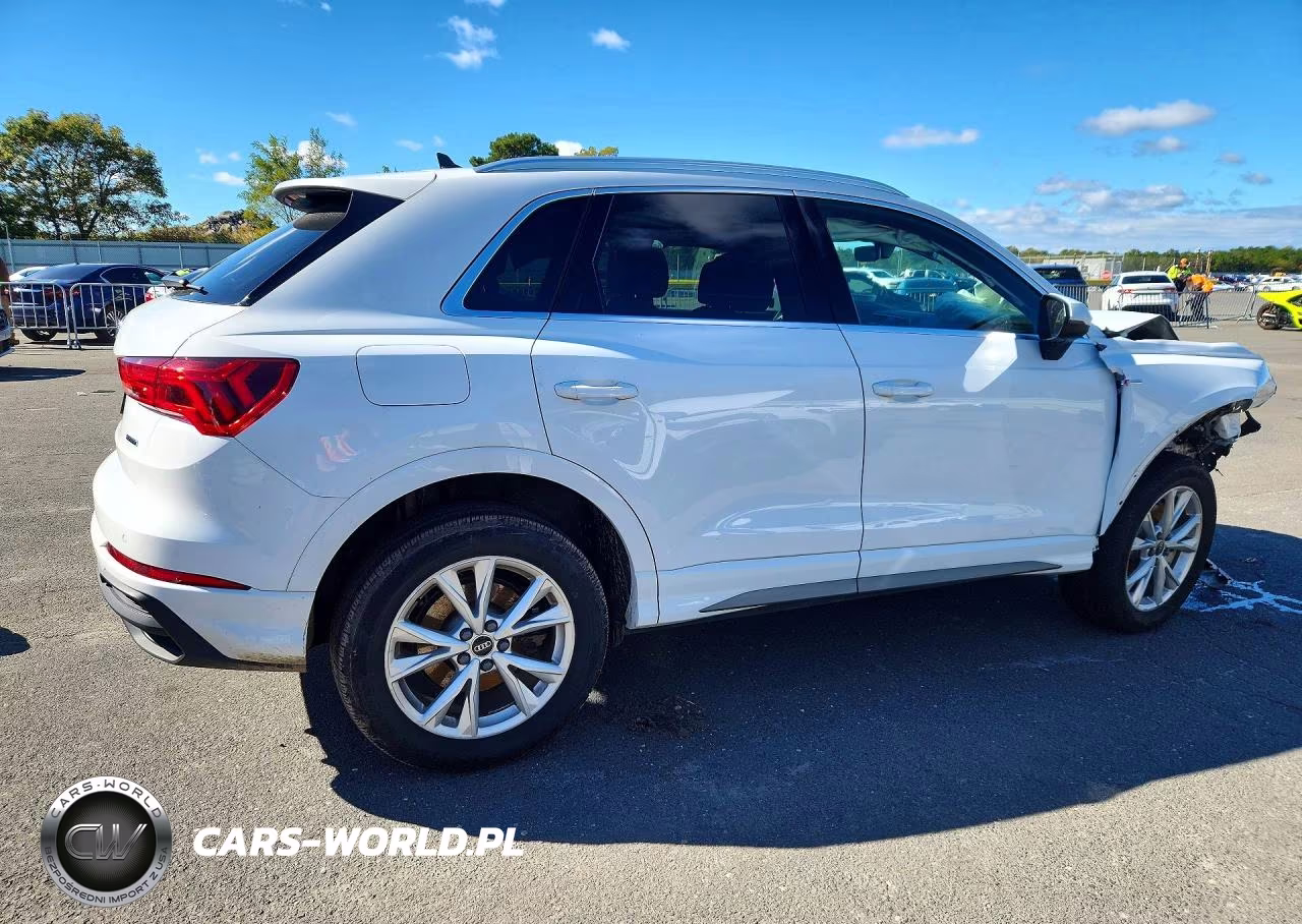 2025 Audi Q3 Premium S Line 45 VIN:WA1DECF33S1062750 - 3