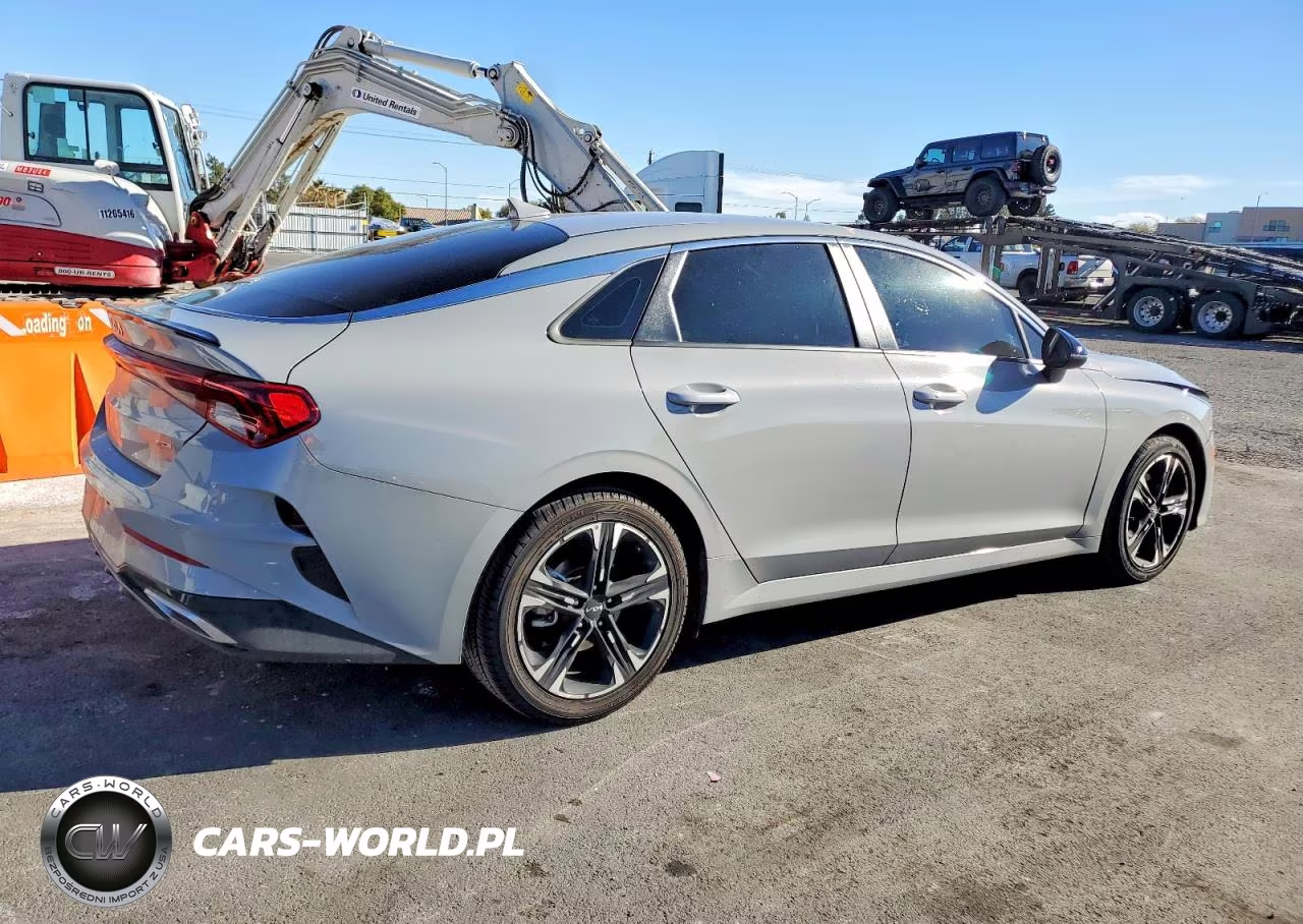2024 Kia K5 Gt Line VIN:5XXG64J28RG231549 - 3