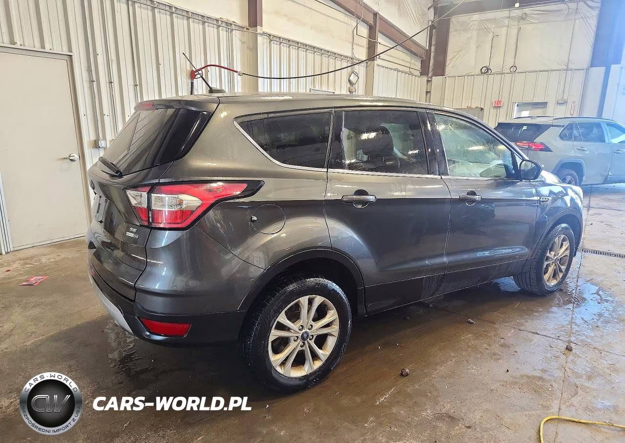 2017 Ford Escape Se VIN:1FMCU9G92HUB67681 - 3