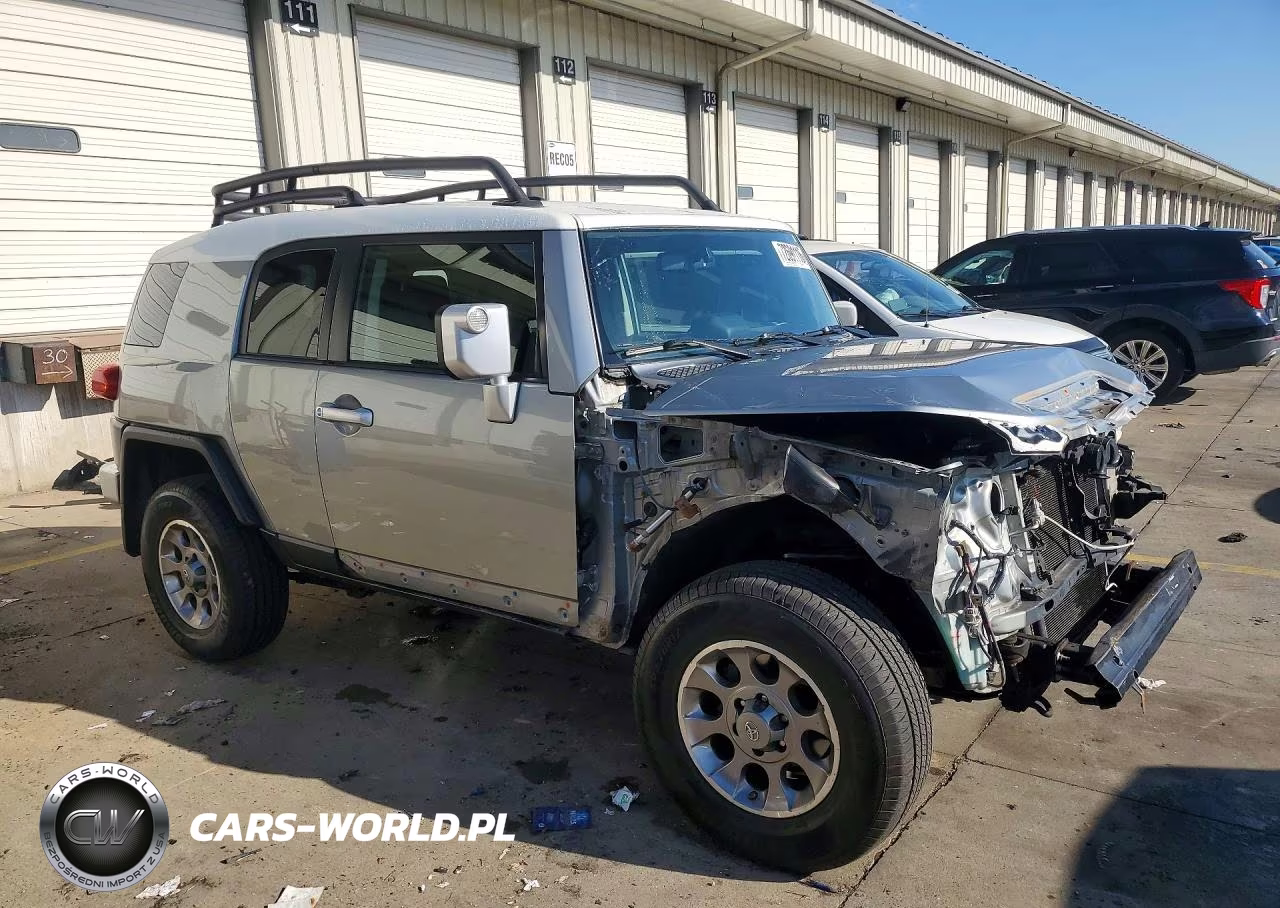 2012 Toyota Fj Cruiser Base VIN:JTEBU4BF2CK118870 - 4