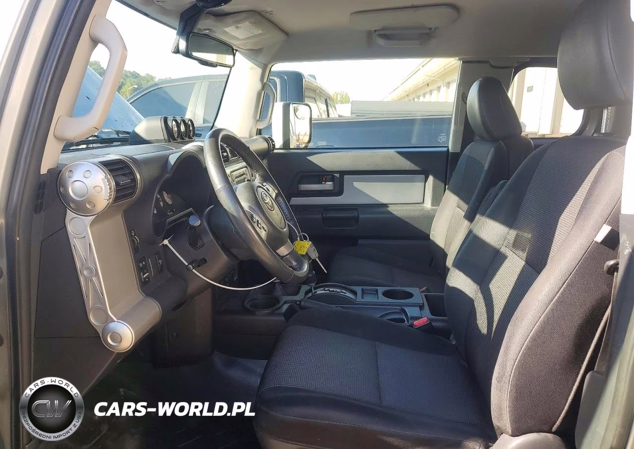 2012 Toyota Fj Cruiser Base VIN:JTEBU4BF2CK118870 - 7