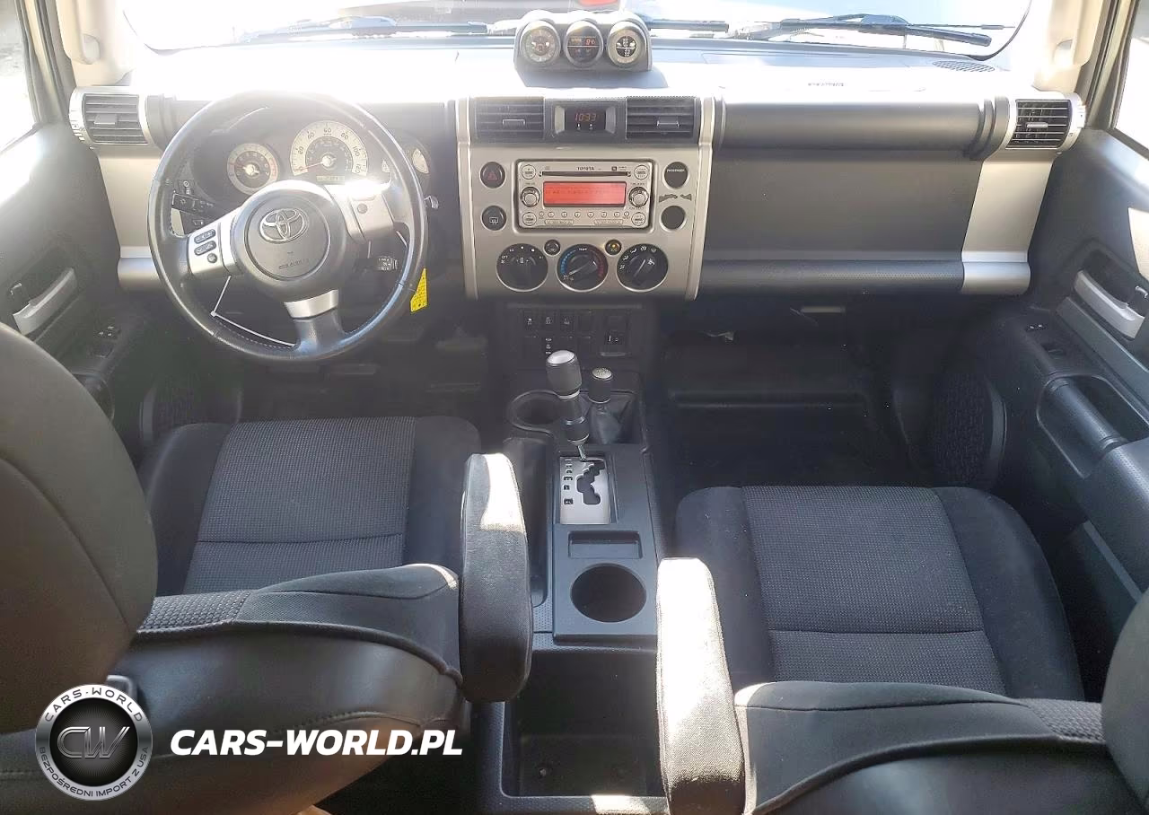2012 Toyota Fj Cruiser Base VIN:JTEBU4BF2CK118870 - 8