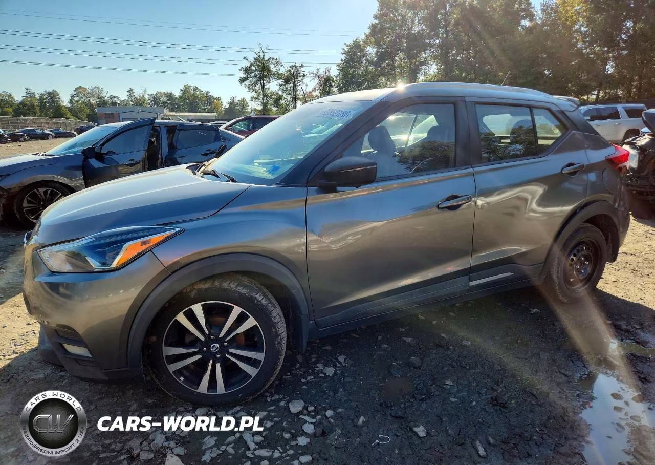2020 Nissan Kicks Sr – zdjęcie 1 z 12