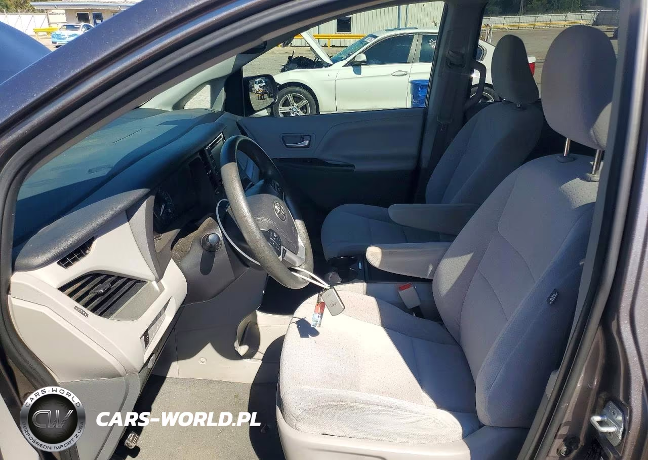 2020 Toyota Sienna Le VIN:5TDKZ3DC3LS064636 - 7