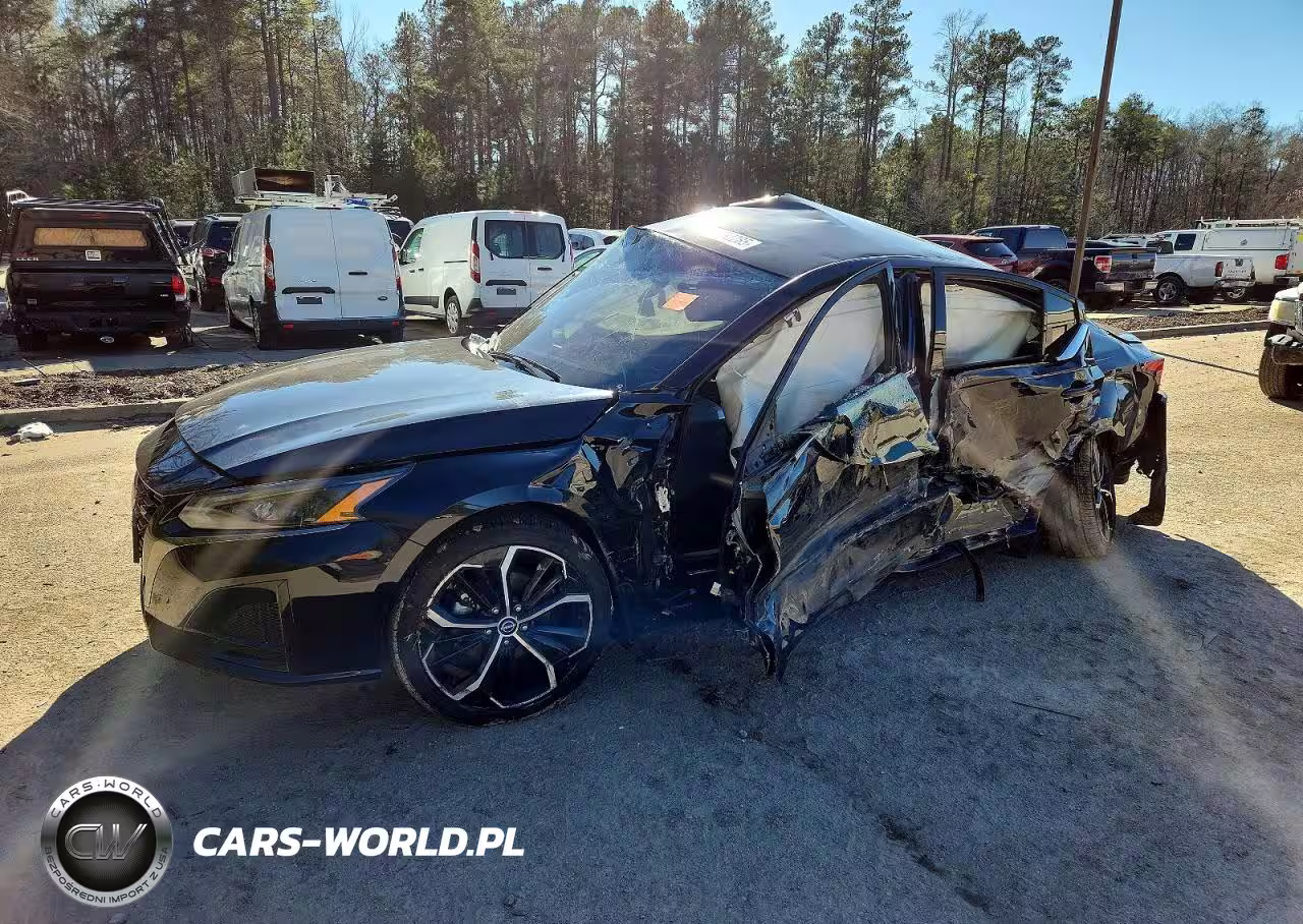 2024 Nissan Altima Sr