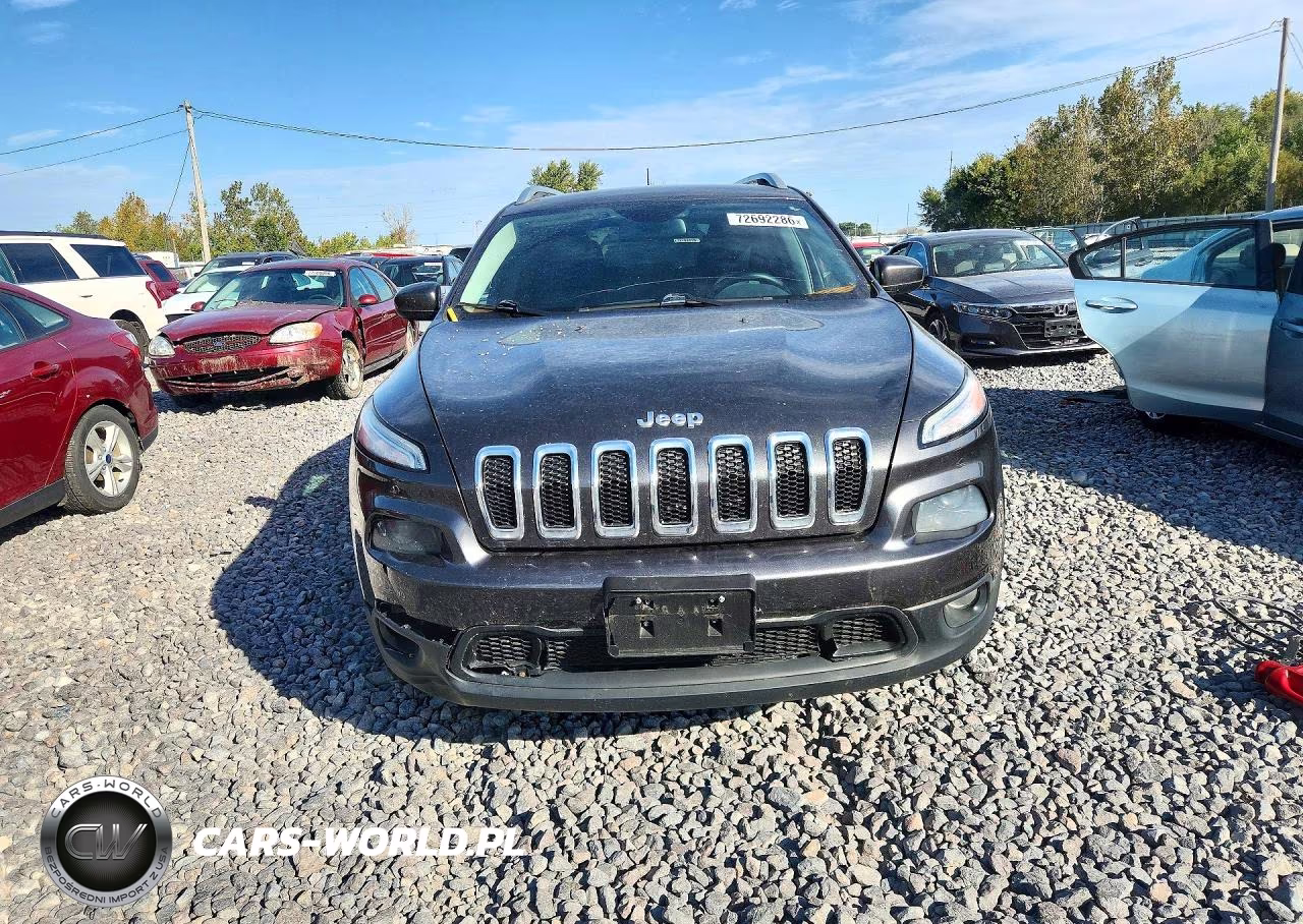 2014 Jeep Cherokee Latitude VIN:1C4PJMCS4EW260891 - 5