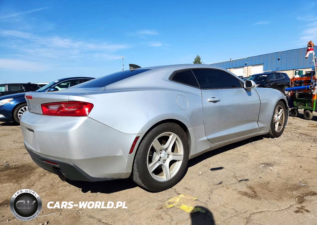 2018 Chevrolet Camaro Lt VIN:1G1FB1RX4J0108299 - 3