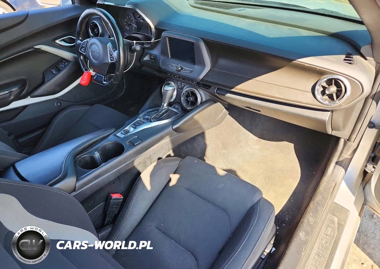 2018 Chevrolet Camaro Lt VIN:1G1FB1RX4J0108299 - 8