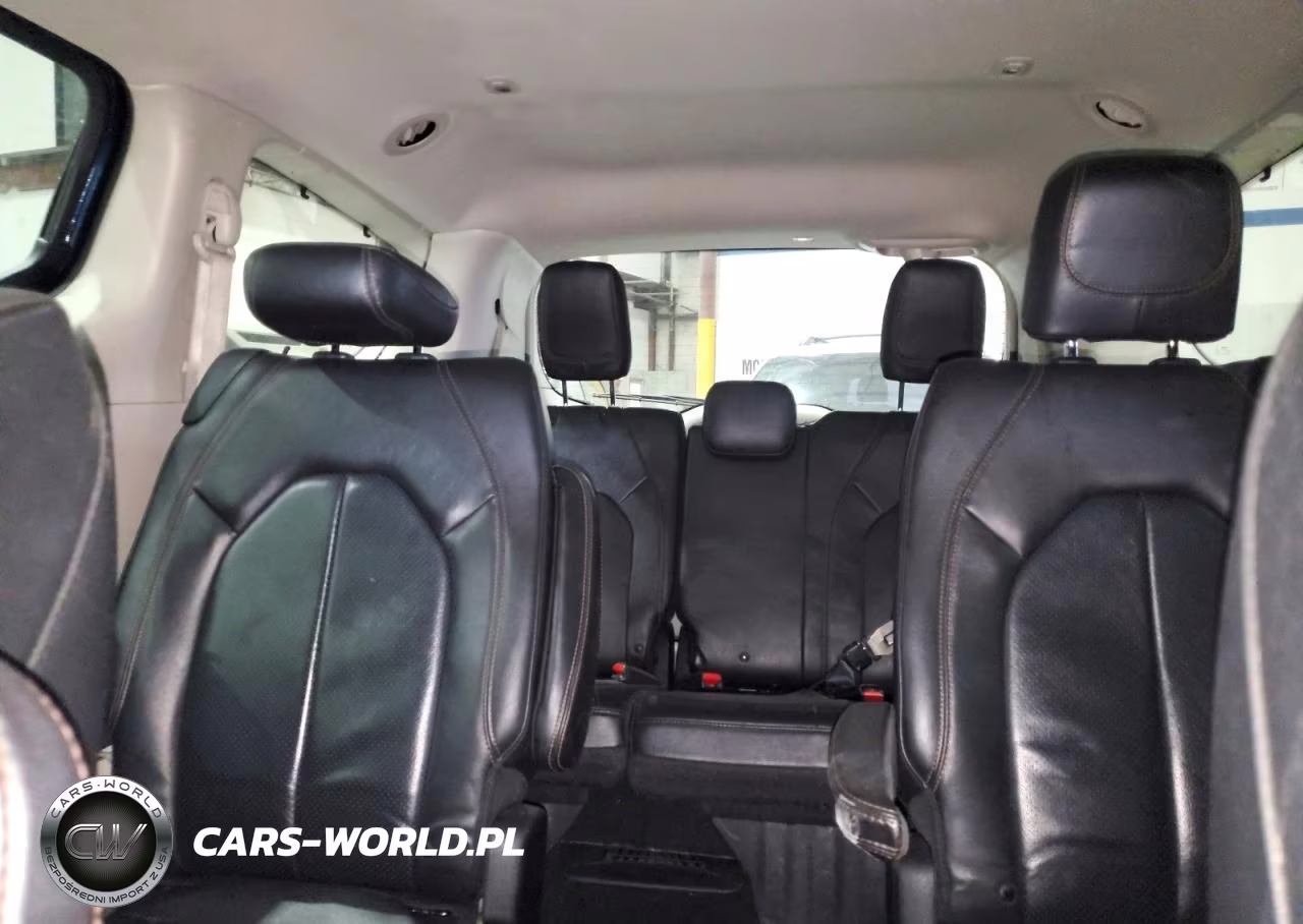 2019 Chrysler Pacifica Touring L VIN:2C4RC1BG6KR554537 - 10