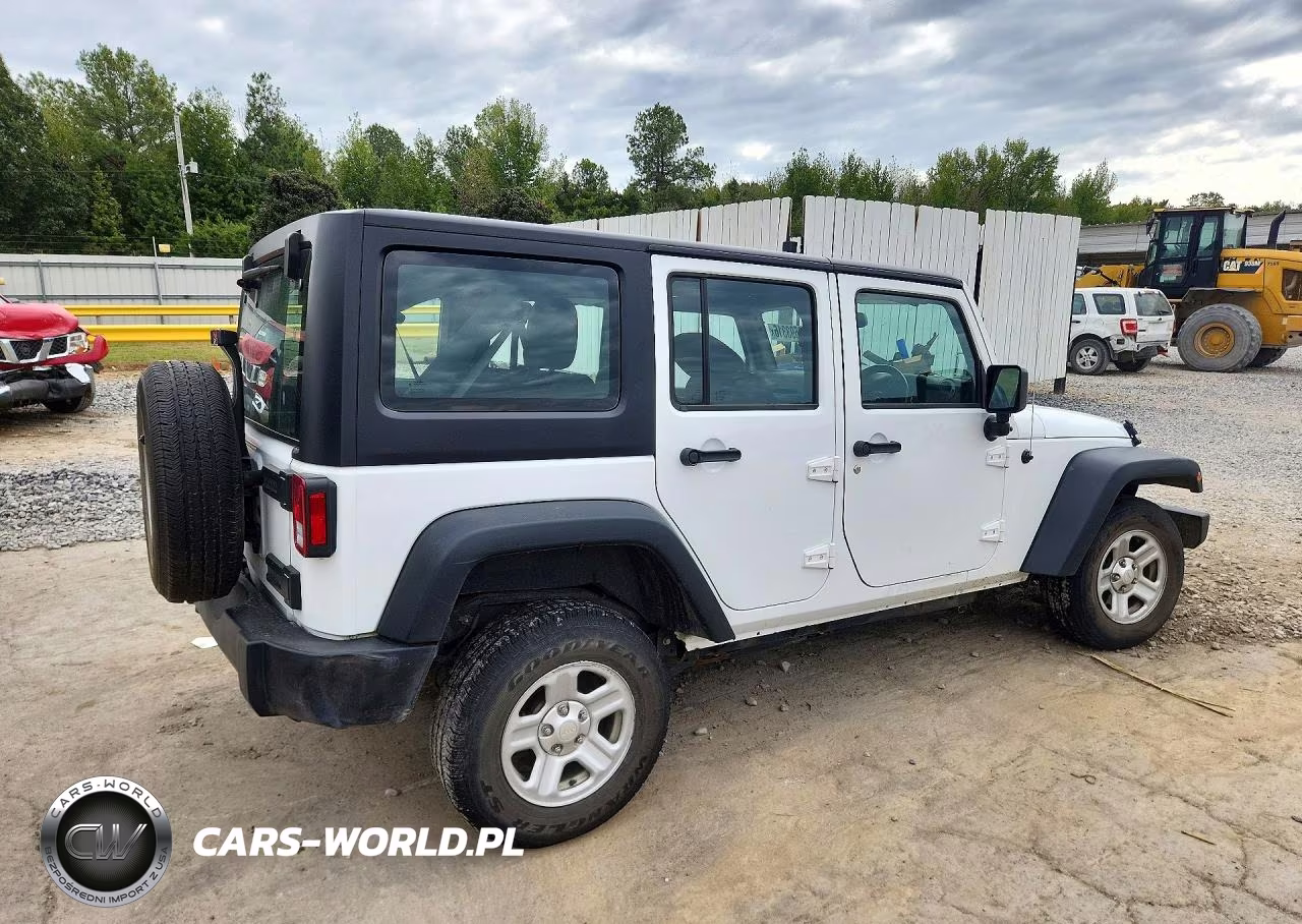 2015 Jeep Wrangler Unlimited Sport VIN:1C4BJWKG4FL632204 - 3