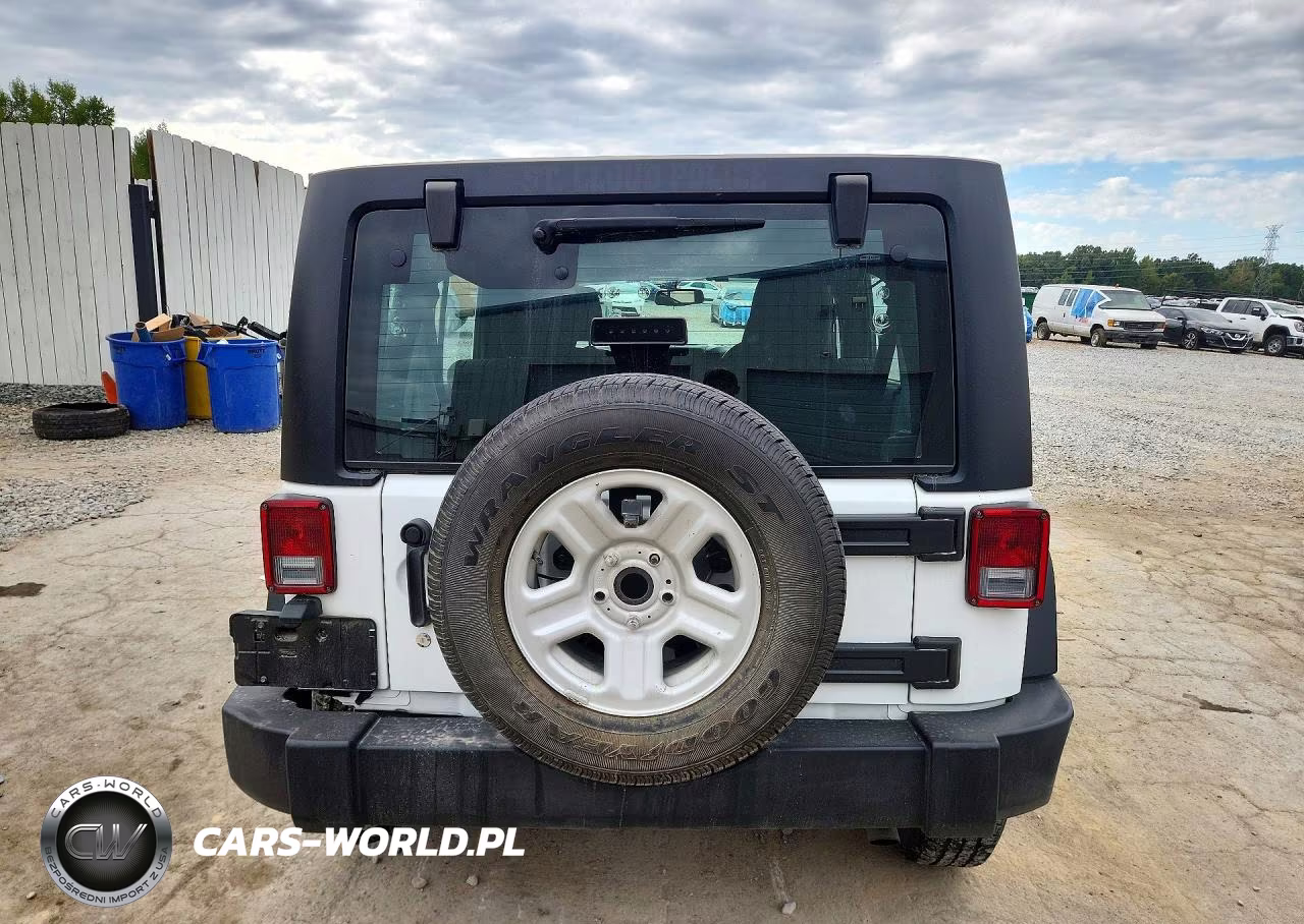 2015 Jeep Wrangler Unlimited Sport VIN:1C4BJWKG4FL632204 - 6