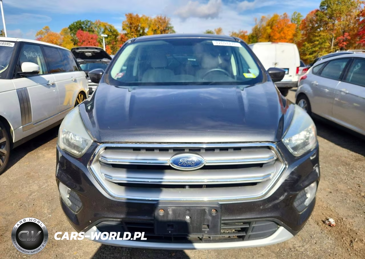 2017 Ford Escape Se VIN:1FMCU9GD4HUB93641 - 5