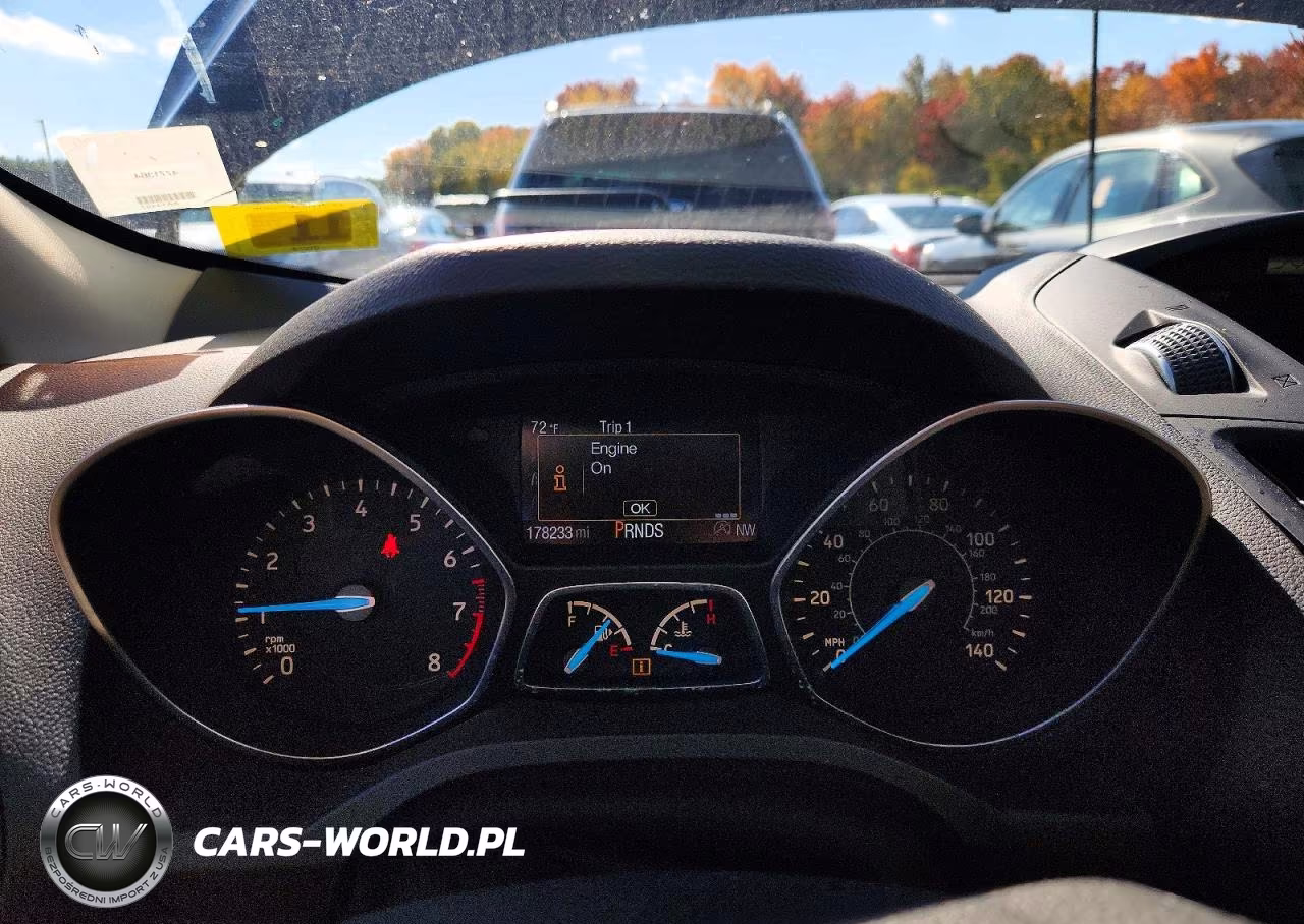 2017 Ford Escape Se VIN:1FMCU9GD4HUB93641 - 9