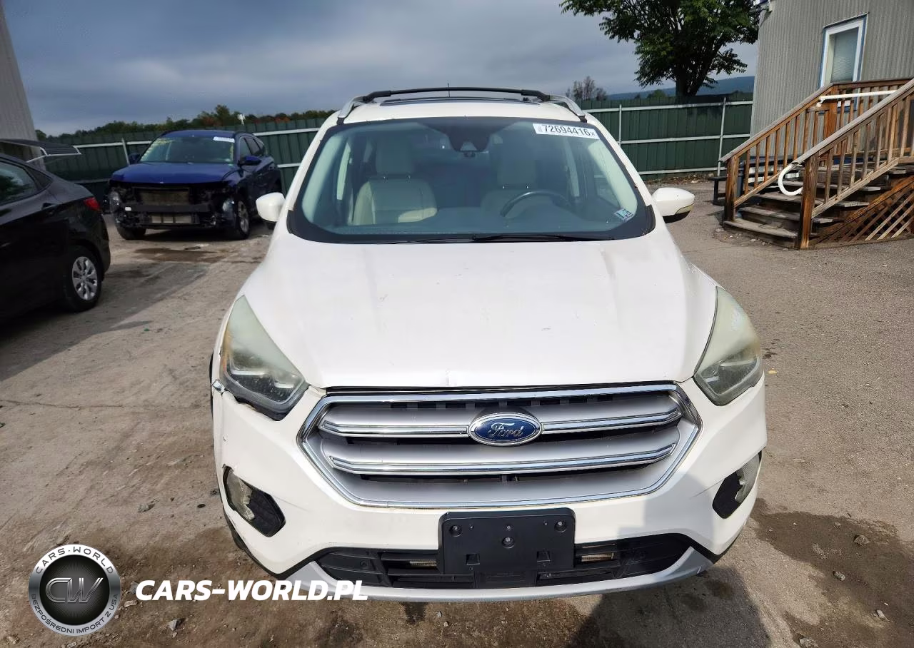 2017 Ford Escape Titanium VIN:1FMCU9J97HUA35413 - 5
