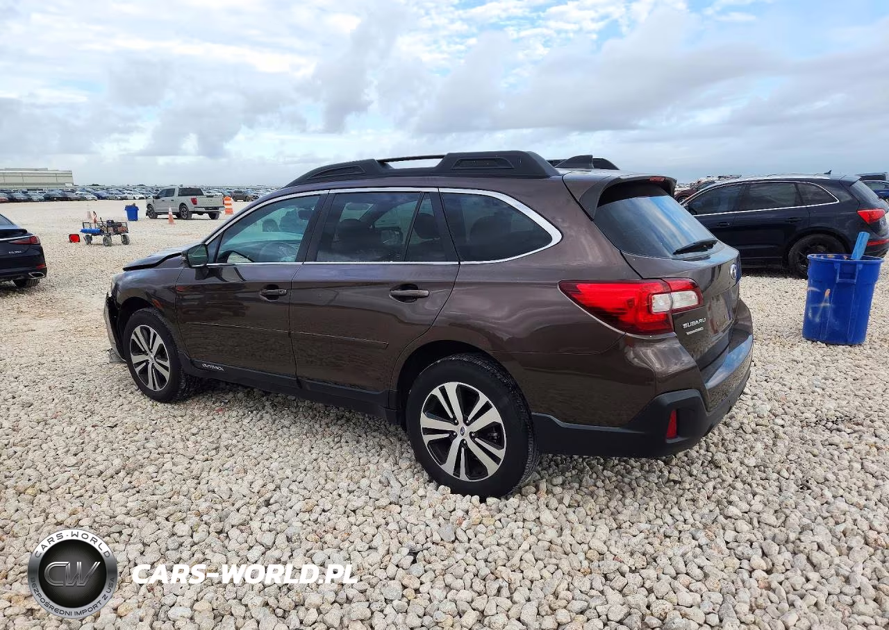 2019 Subaru Outback 3.6R Limited VIN:4S4BSENC6K3270723 - 2