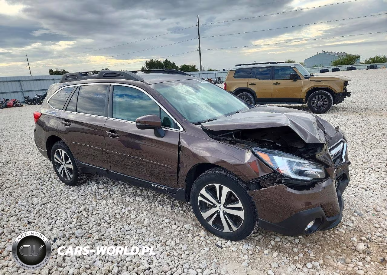 2019 Subaru Outback 3.6R Limited VIN:4S4BSENC6K3270723 - 4