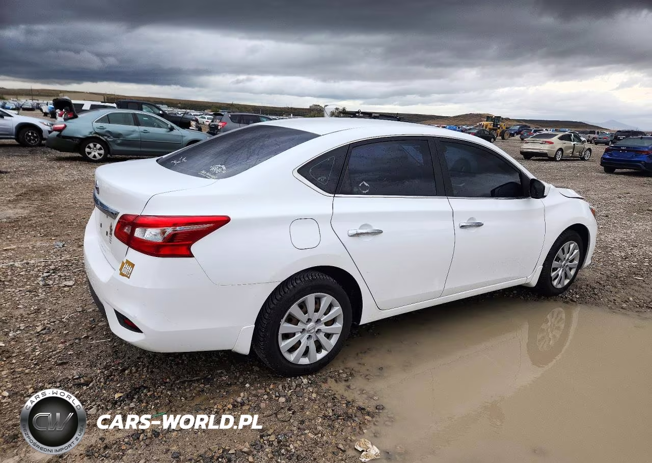 2016 Nissan Sentra S VIN:3N1AB7AP4GY260486 - 3