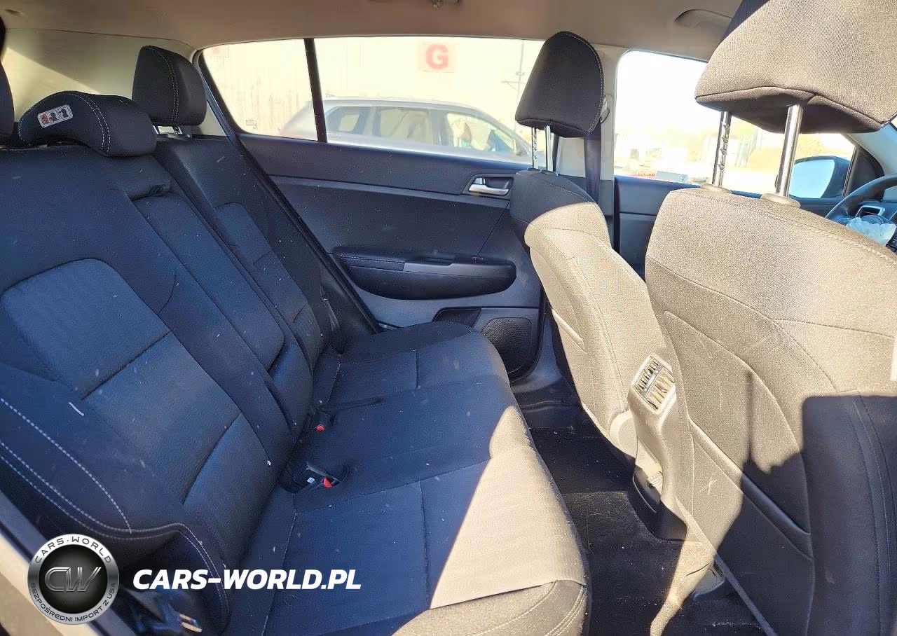 2019 Kia Sportage Lx VIN:KNDPMCAC0K7583497 - 11
