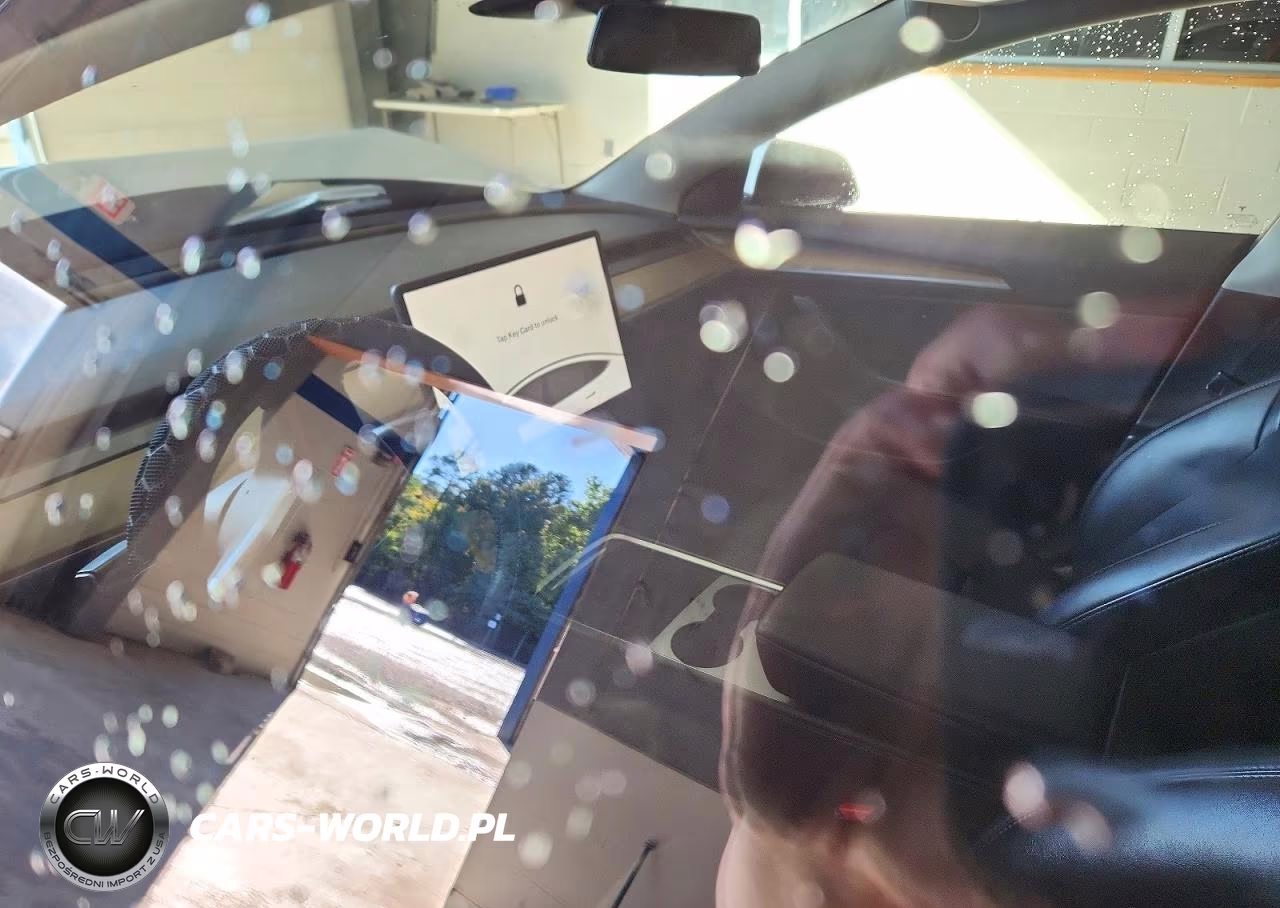 2022 Tesla Model 3 VIN:5YJ3E1EB5NF290940 - 9