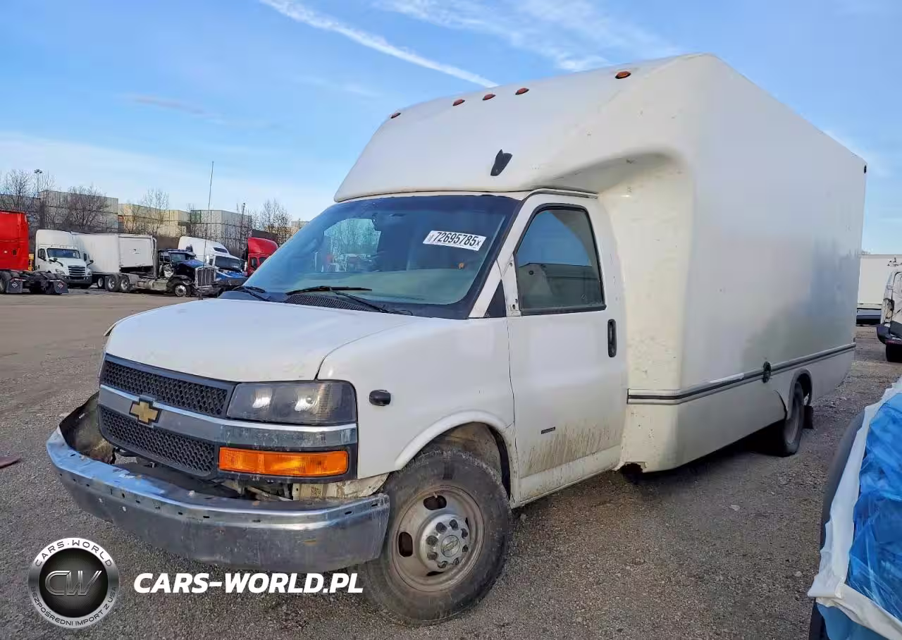 2020 Chevrolet Express Delivery Truck